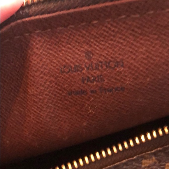 louis vuitton cylinder bag comes with dust bag - Picture 3 of 4